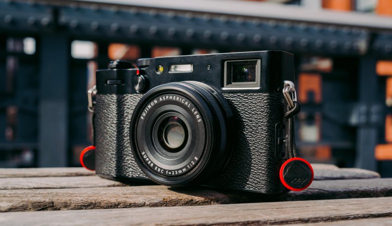 Best Compact DSLR With Touchscreen Reviews