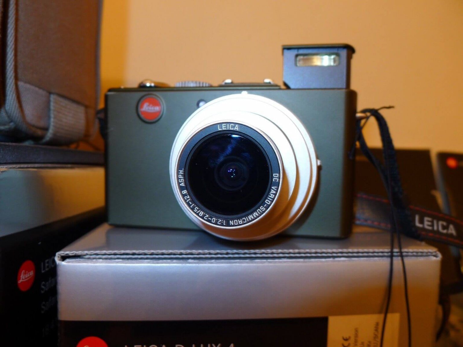 Leica D-lux 4 - Detailed Review - NoKishiTa Camera