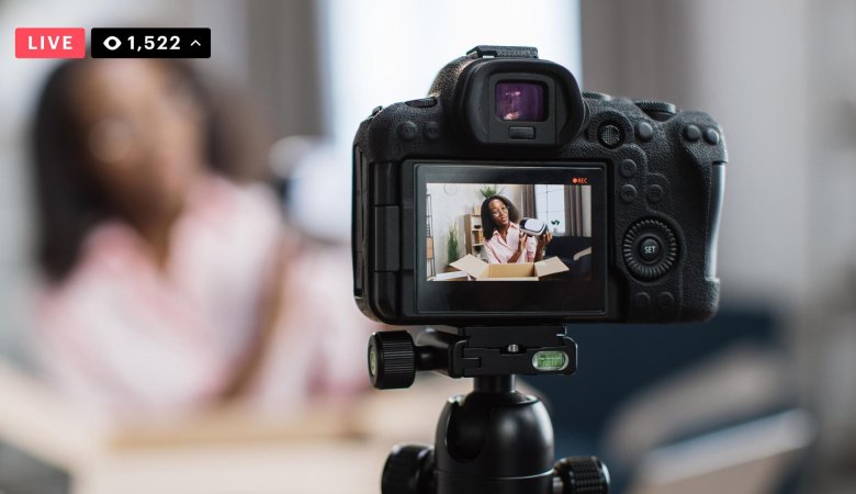 Can You Live Stream with a Canon SLR Camera? Keywords